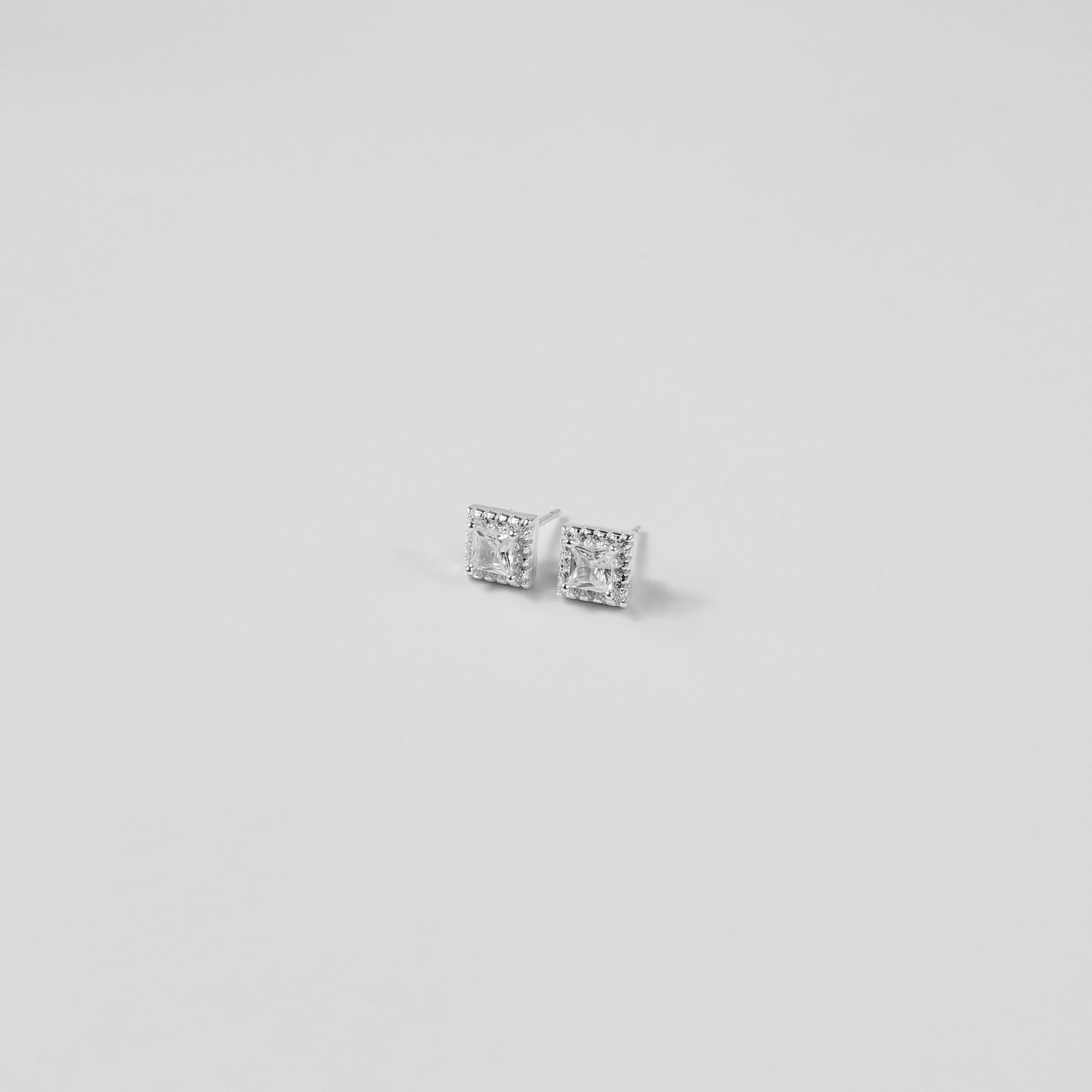 Quadriluxe Ear Studs
