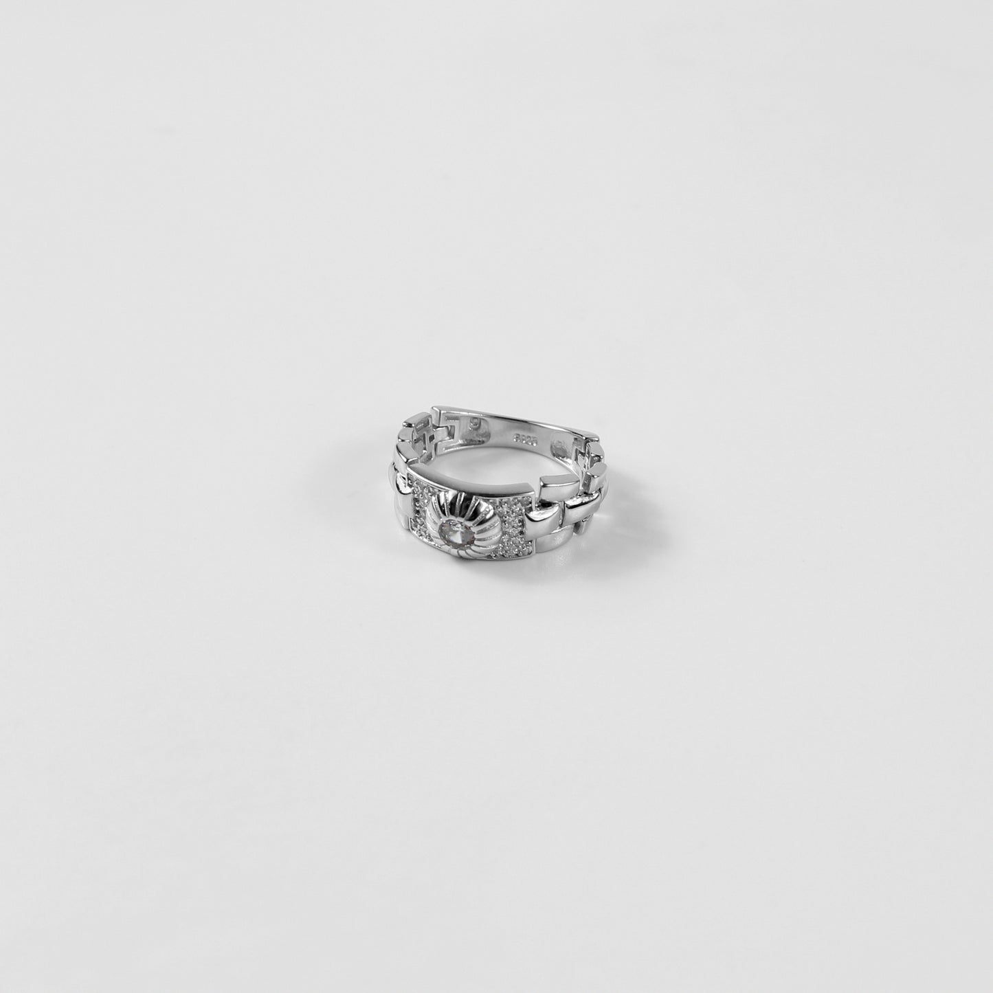 Radiant Interlink Ring