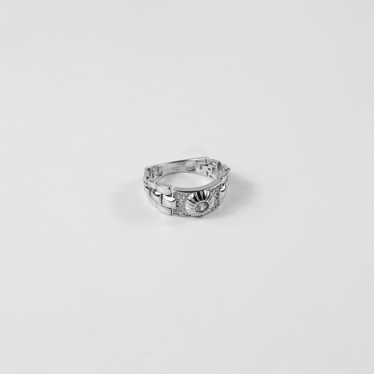 Radiant Interlink Ring