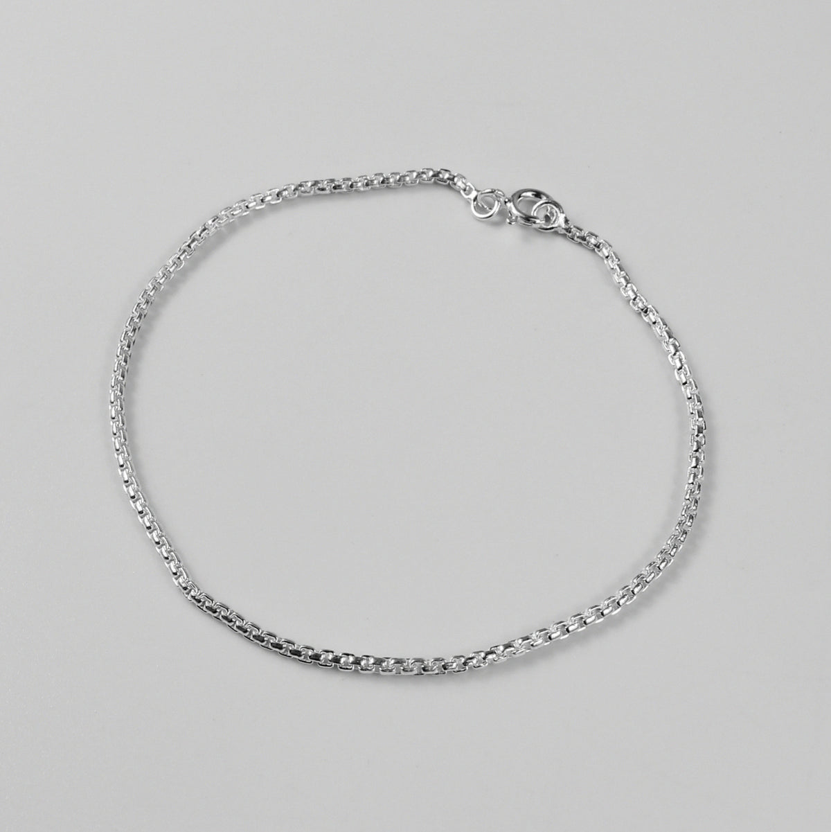 Round Box Box Bracelet