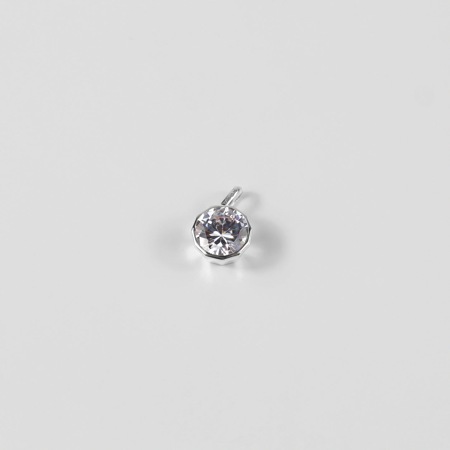 Round Pendant
