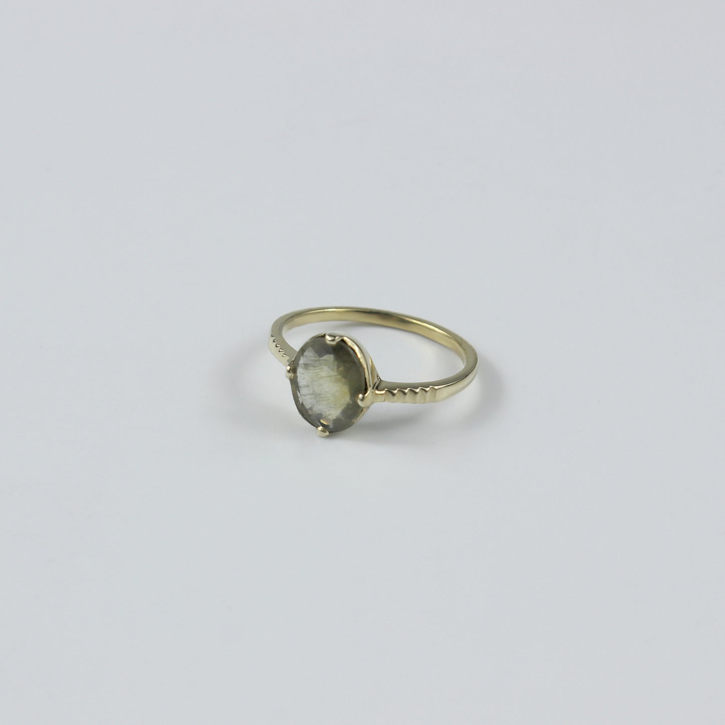 Mosslight Oval Ring