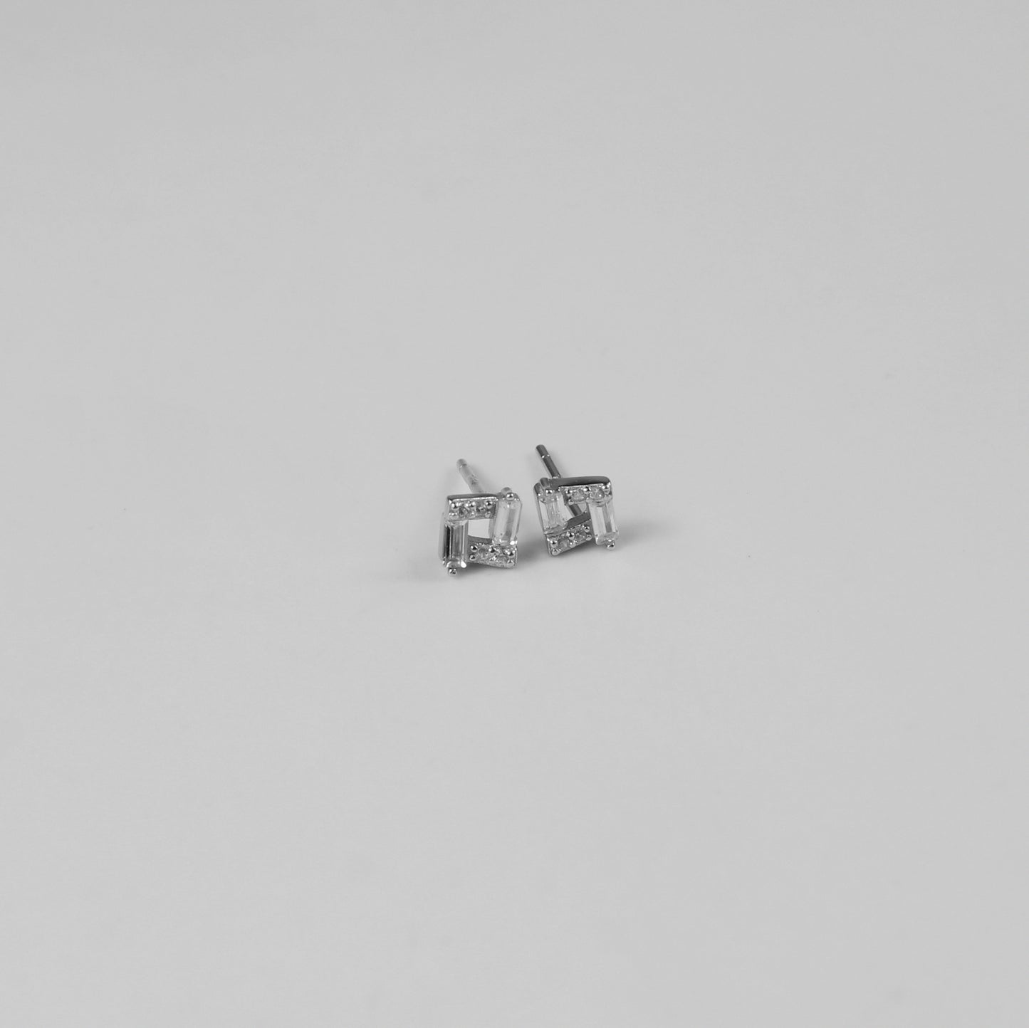 Quadra Baguette Ear Studs