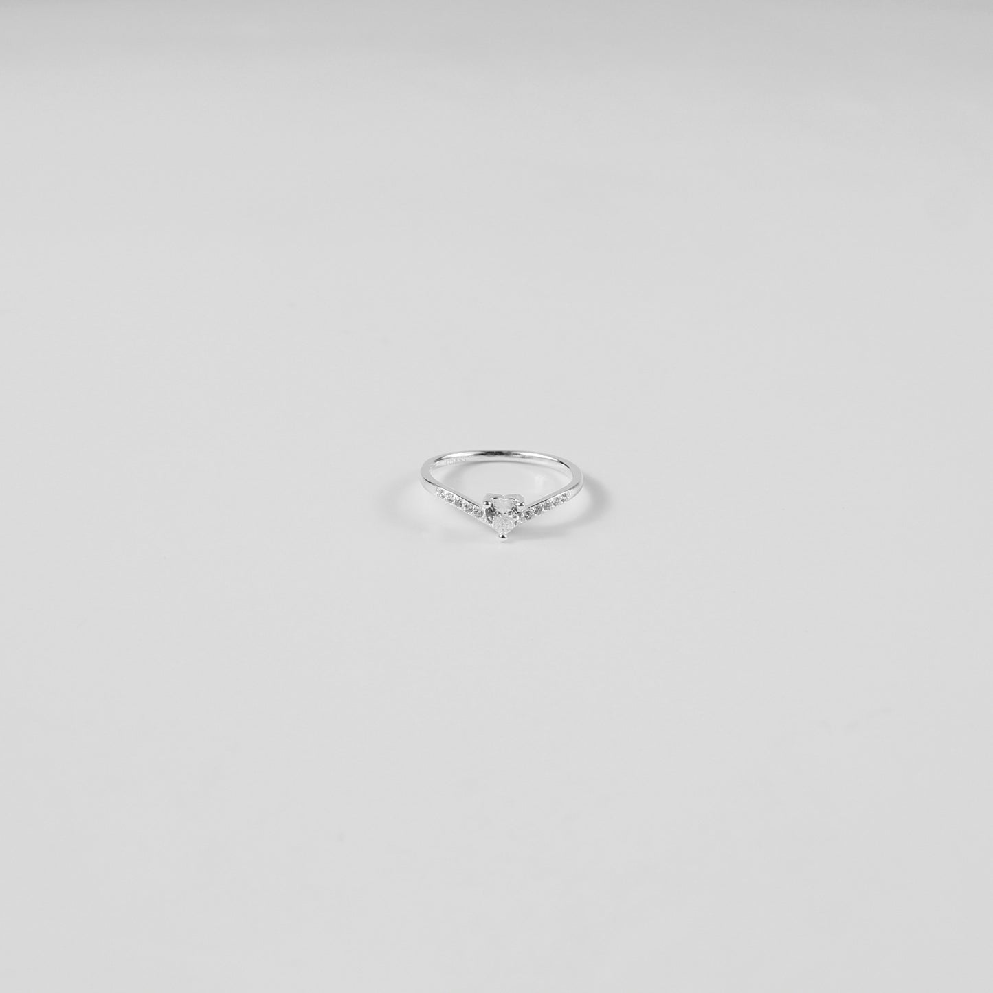 Equinox Ring