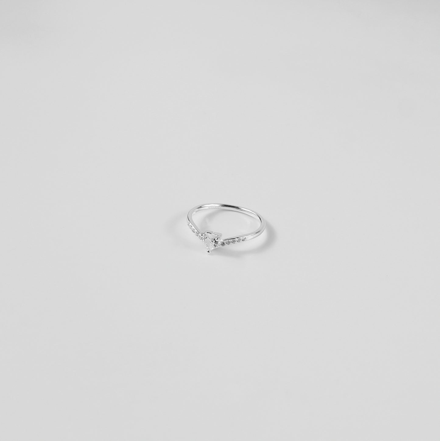 Equinox Ring