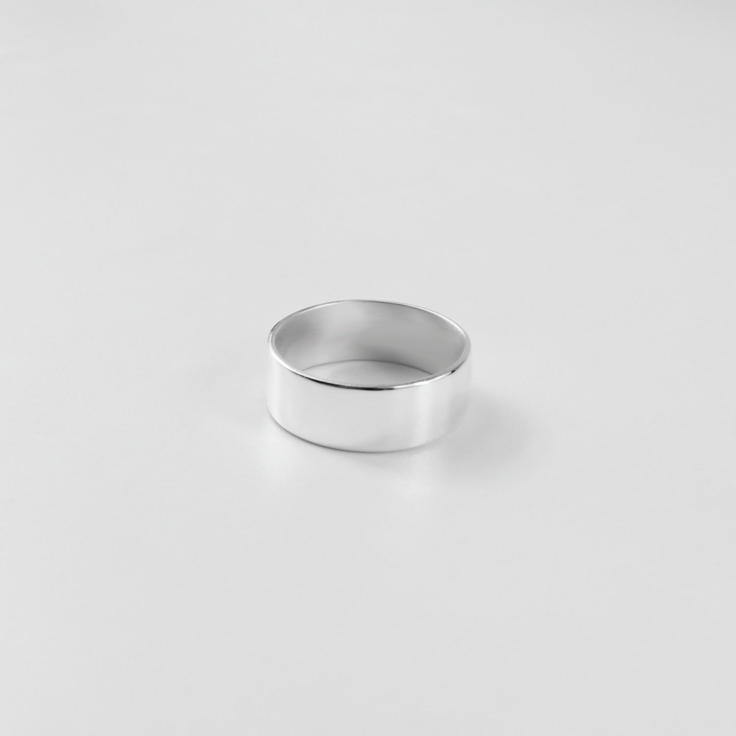 Sovereign Band Ring