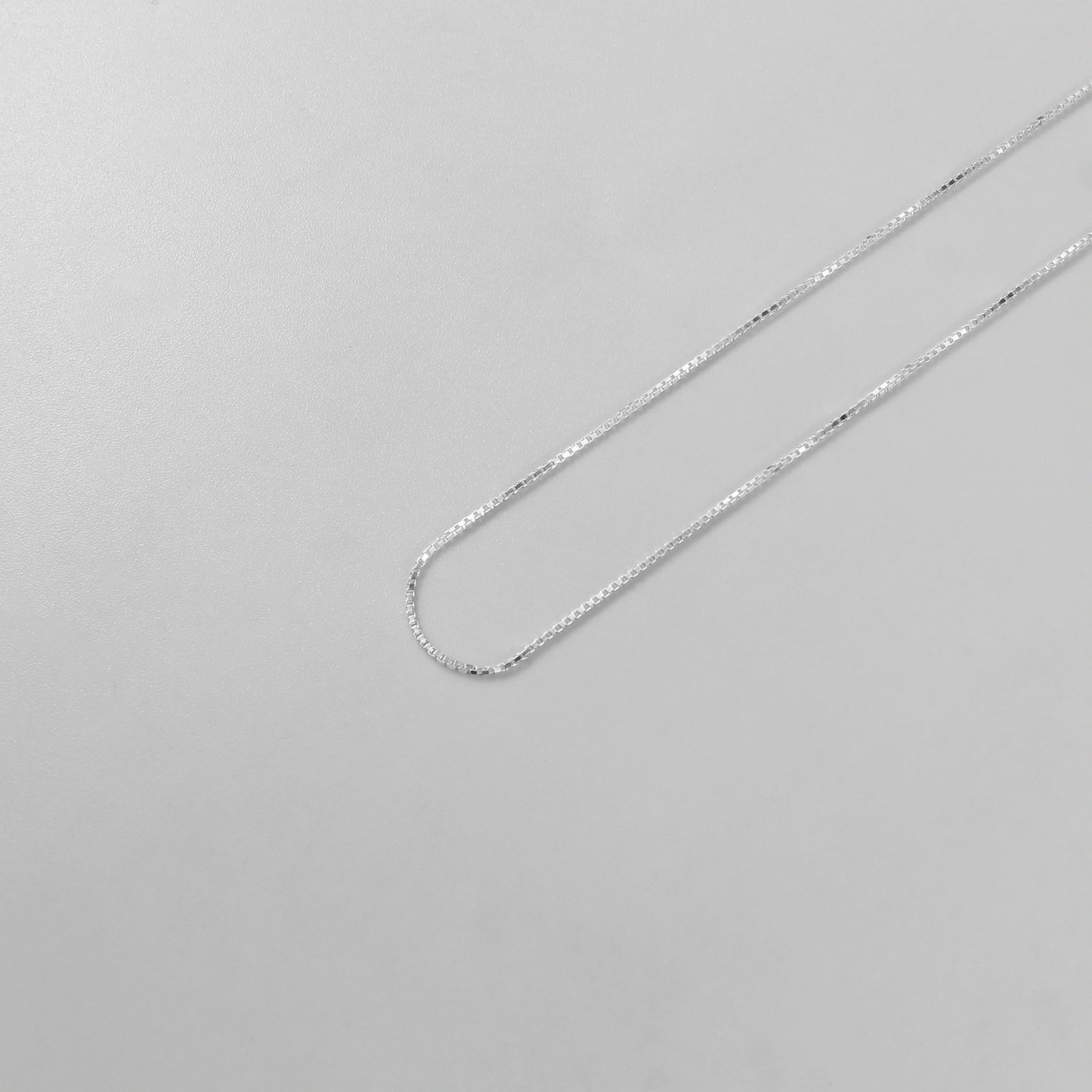 Thin Box Box Necklace