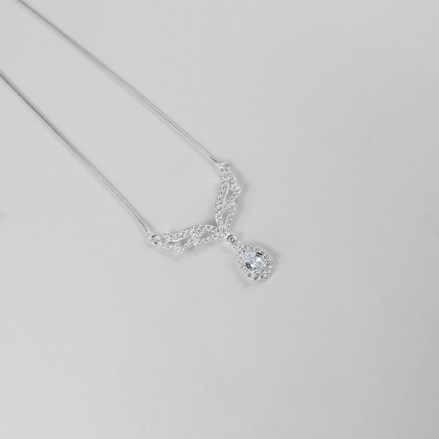 Whispered Vale Necklace