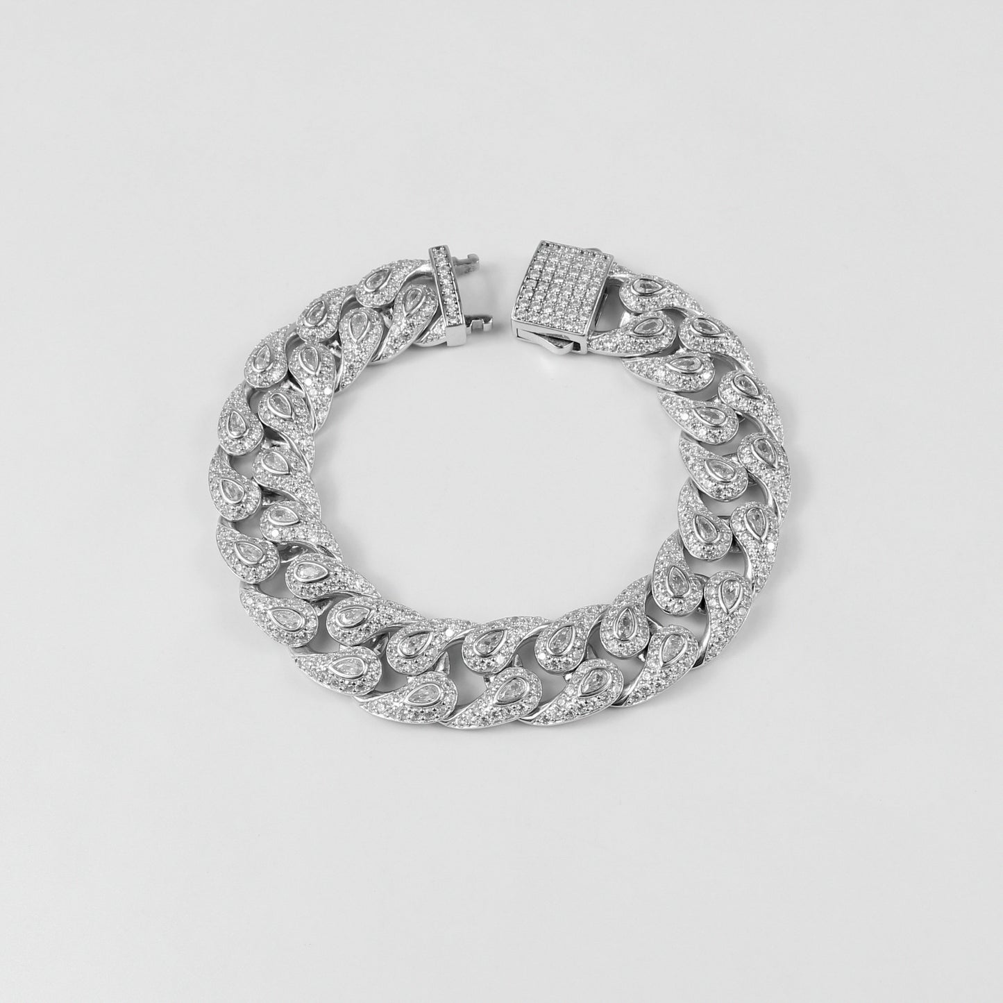 The 'Frosted Drop' bracelet, crafted from 925 sterling silver, featuring a delicate design with frosted accents and drop-shaped elements for a touch of elegance.