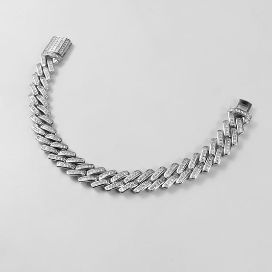 A sophisticated 'Gleam Tennis' bracelet in 925 sterling silver, showcasing a sleek and elegant line of shimmering elements.
