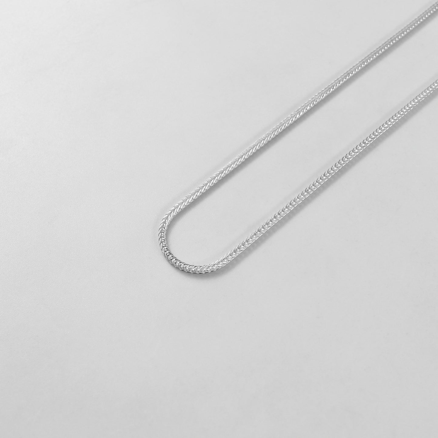 Foxtail Necklace - A stunning 925 sterling silver necklace by GetTheJuice, featuring a luxurious foxtail chain design that exudes elegance and sophistication.