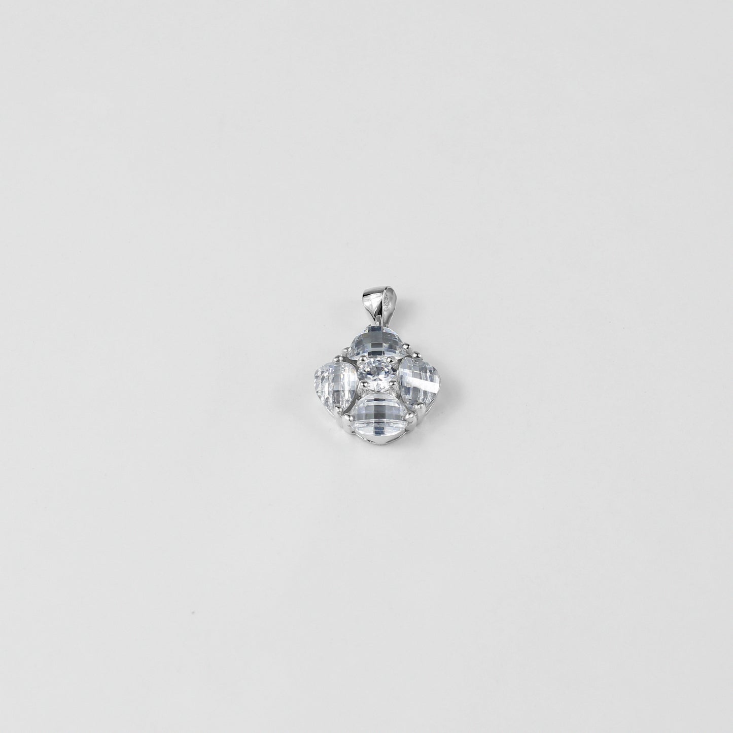 A graceful necklace named 'Purellia,' crafted from 925 sterling silver. Its design exudes purity and sophistication, featuring delicate details that embody timeless elegance.