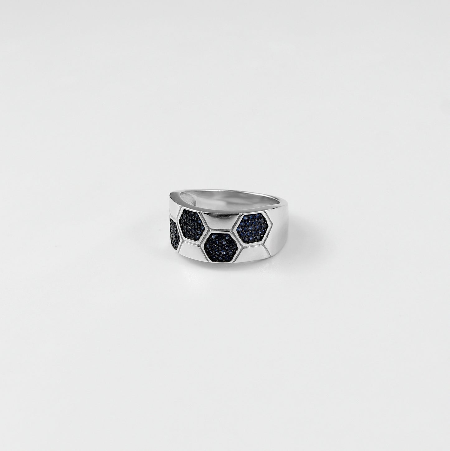 925 sterling silver ring named 'Alba,' inspired by the serene beauty of dawn. Its clean and elegant design captures the essence of new beginnings, making it a timeless accessory for any occasion.