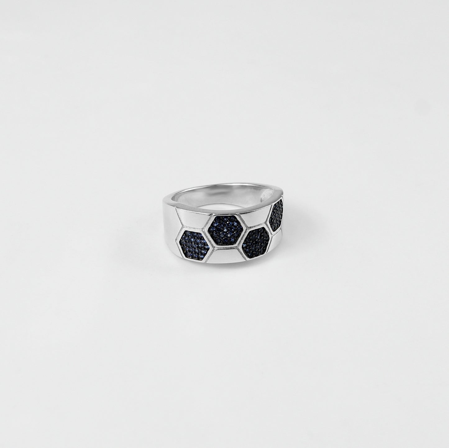925 sterling silver ring named 'Alba,' inspired by the serene beauty of dawn. Its clean and elegant design captures the essence of new beginnings, making it a timeless accessory for any occasion.