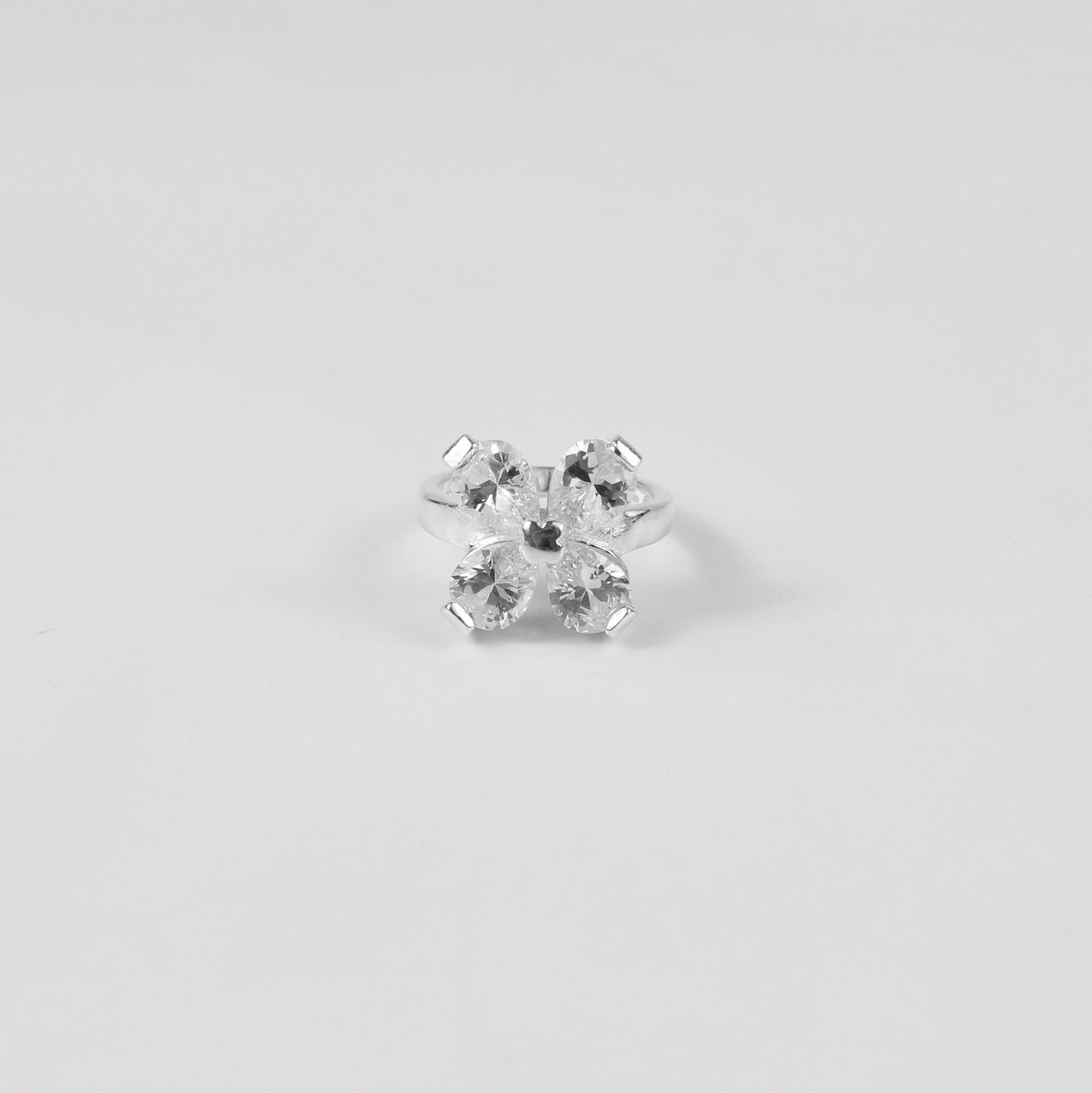 A radiant Gleaming Grace Ring made from 925 sterling silver, perfect for adding a graceful touch to any occasion.