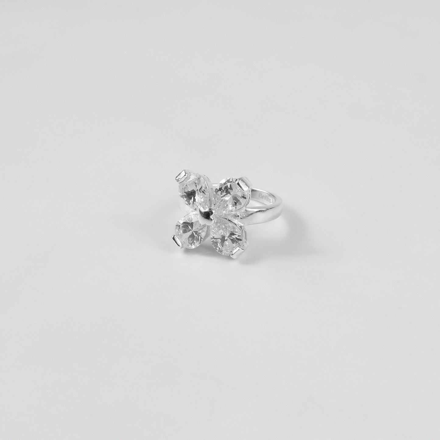 A radiant Gleaming Grace Ring made from 925 sterling silver, perfect for adding a graceful touch to any occasion.