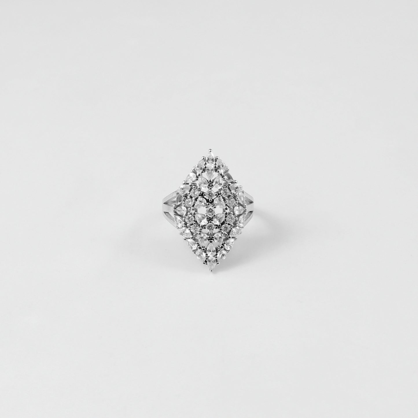 Chic and modern Obsidian Frost Ring by 'Get The Juice,' crafted in high-quality 925 sterling silver.