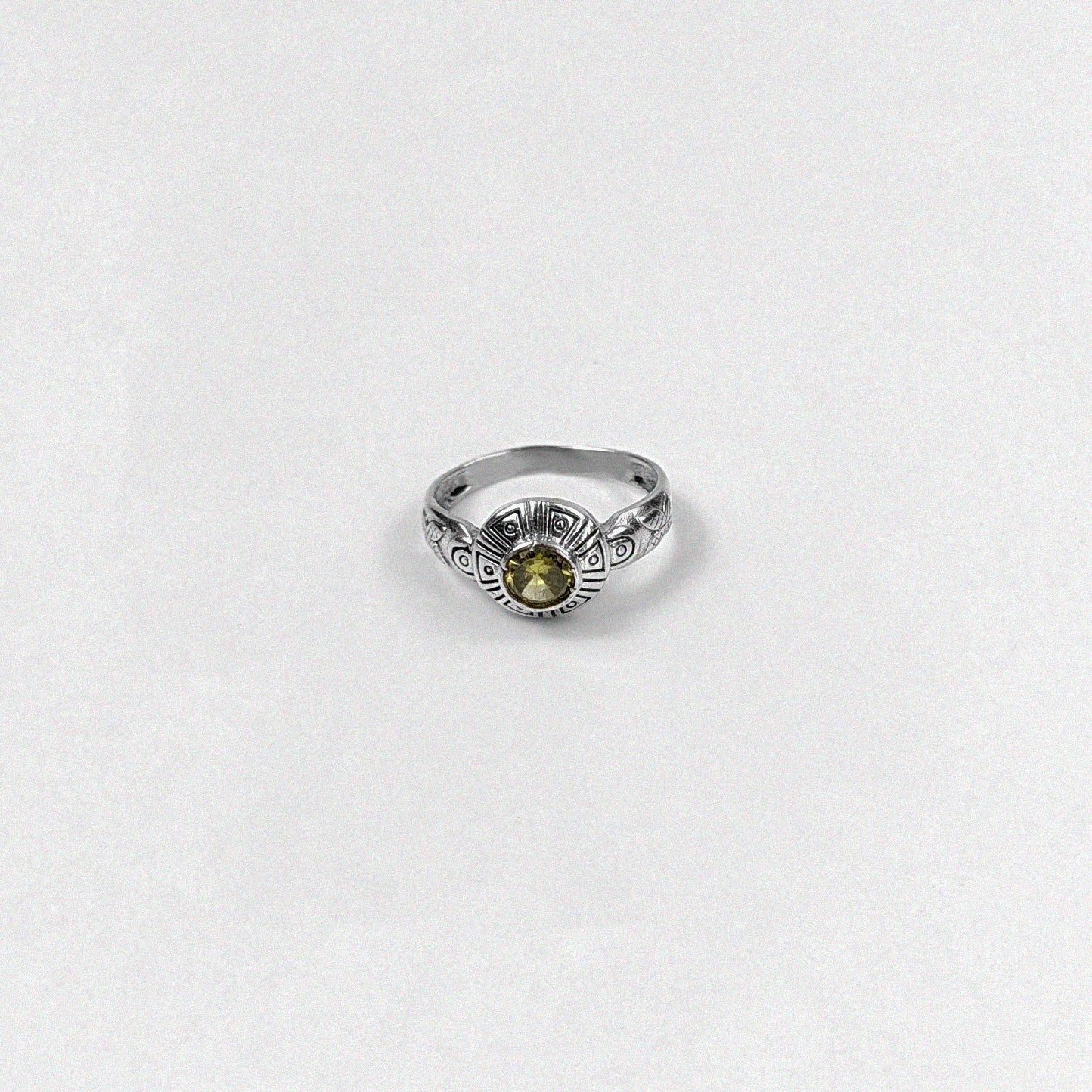 "925 sterling silver ring featuring a bold and edgy design with a retro flair, named 'Retro Rock.'"