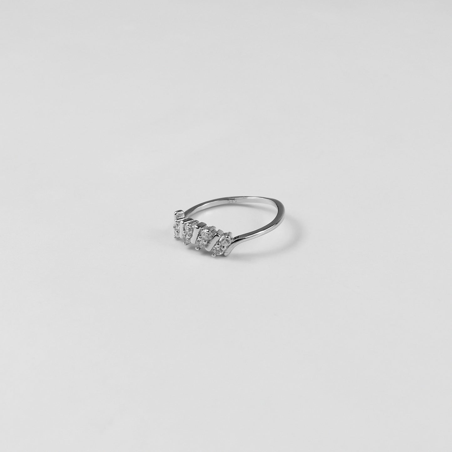 Silhouette Band Ring crafted in 925 sterling silver, featuring a sleek and minimalist design for timeless sophistication.