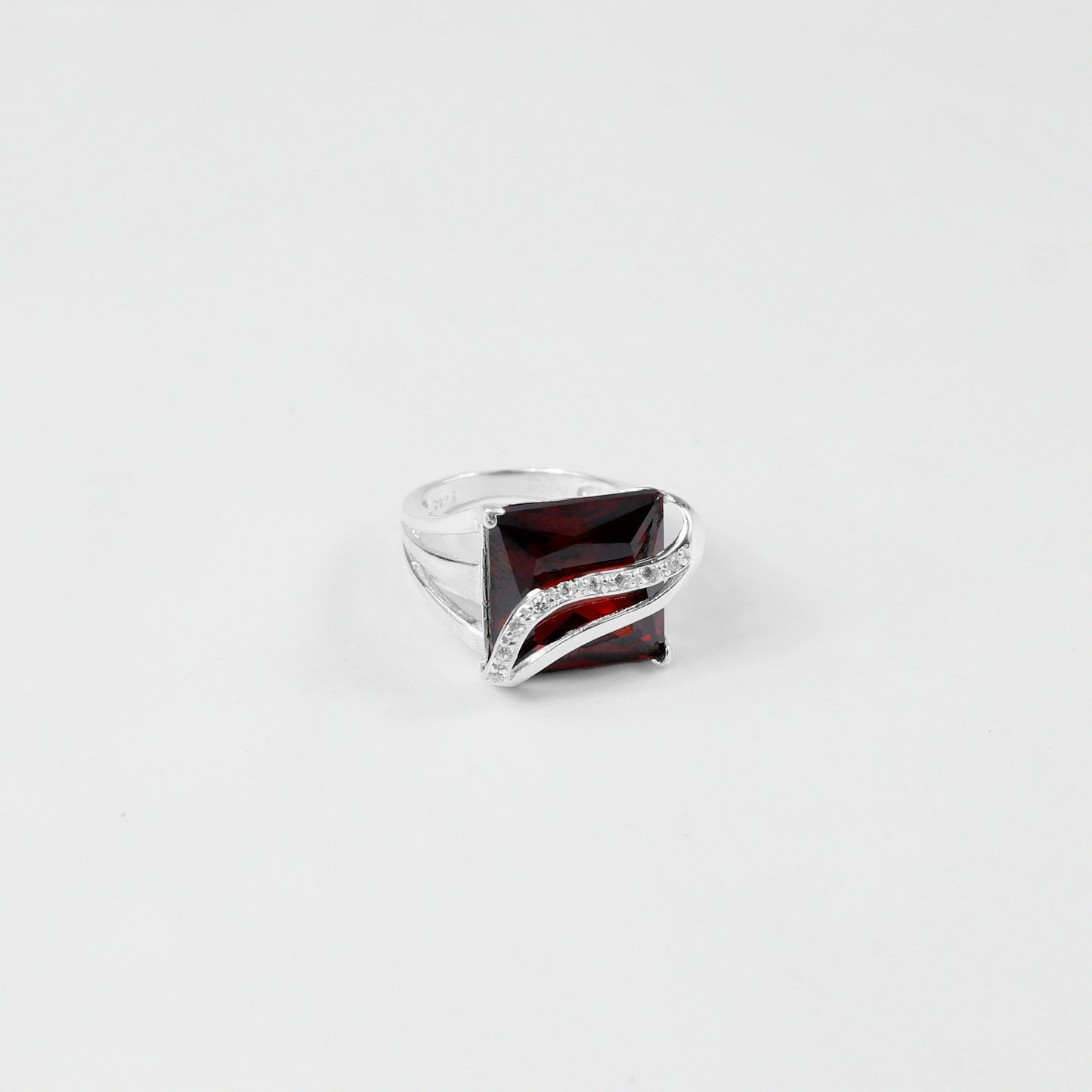 925 sterling silver ring named 'Sovereign Stone,' featuring a bold and majestic design centered around a striking stone. Its regal craftsmanship embodies authority and timeless elegance, making it a statement piece fit for royalty.