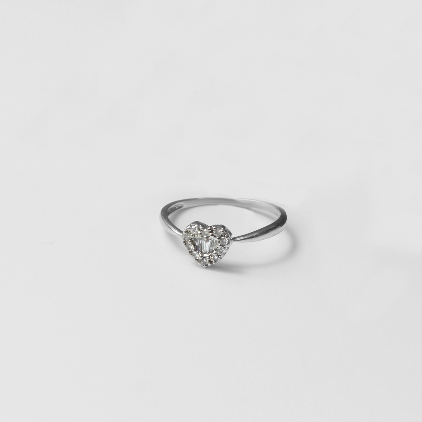 Nyra Heart Ring