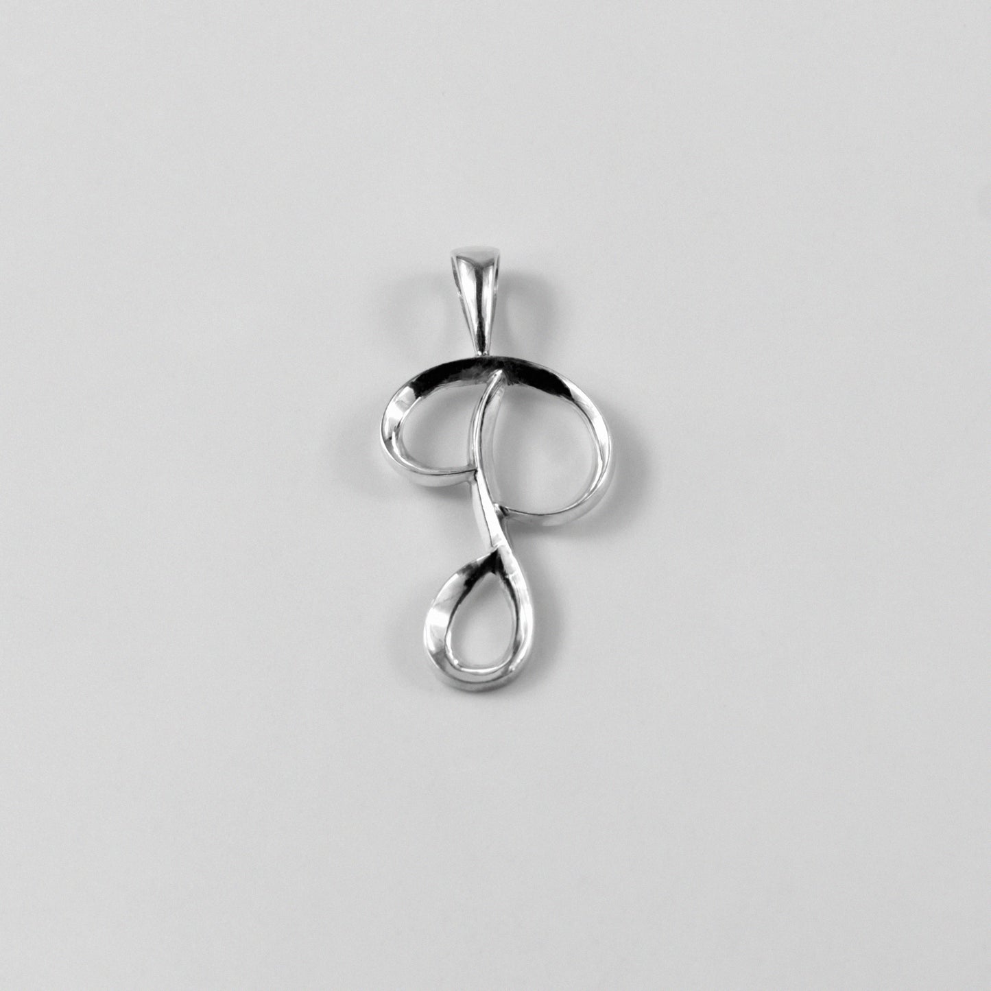 Infinite Aria Pendant