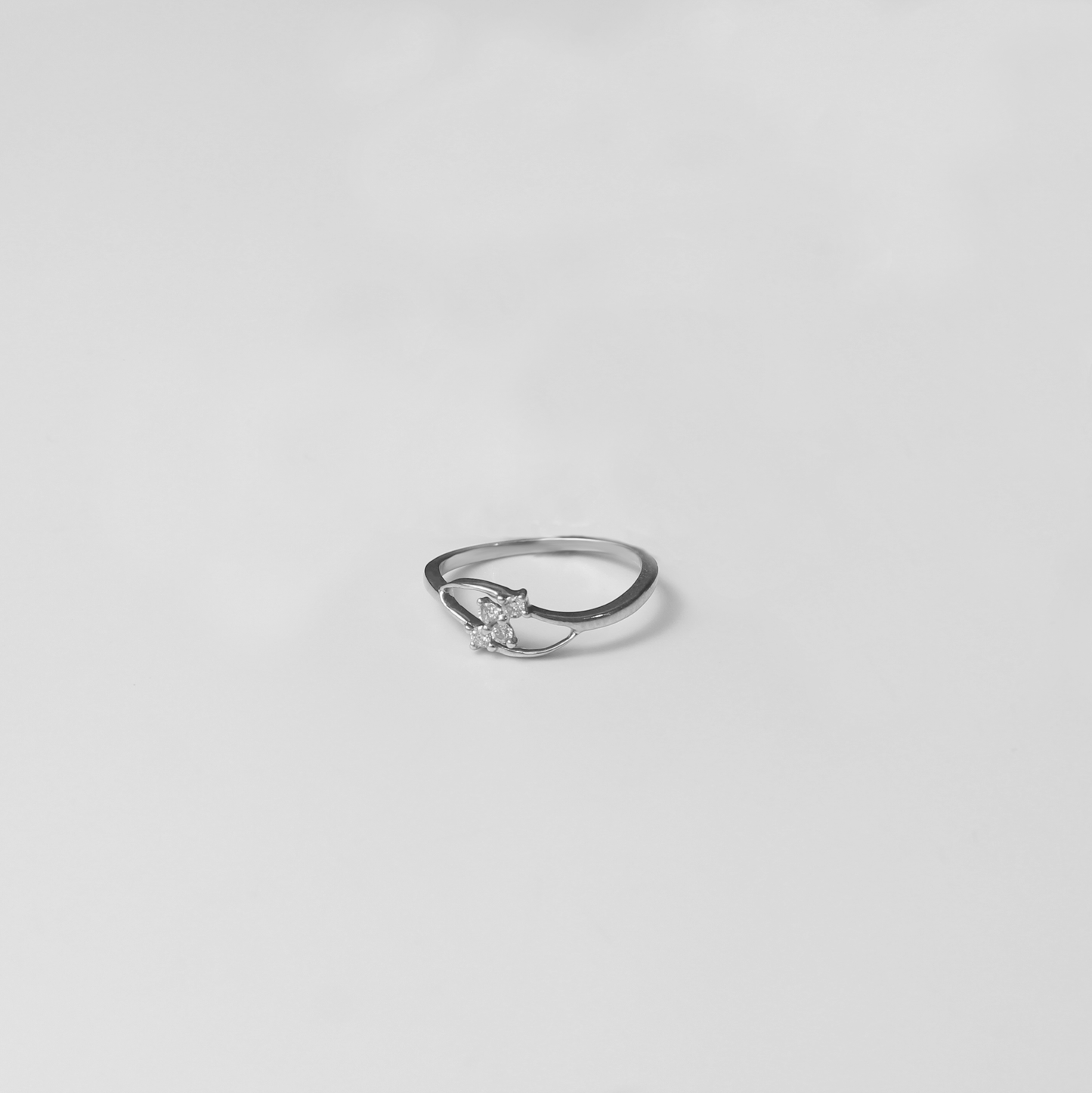 Solitaire Crown Ring