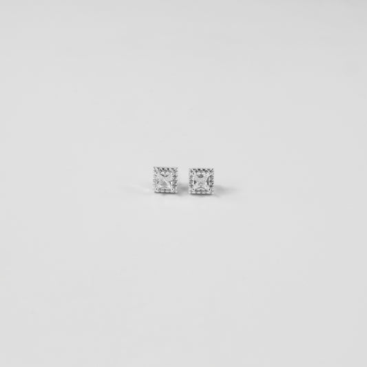 Quadriluxe Ear Studs