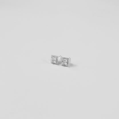 Quadriluxe Ear Studs