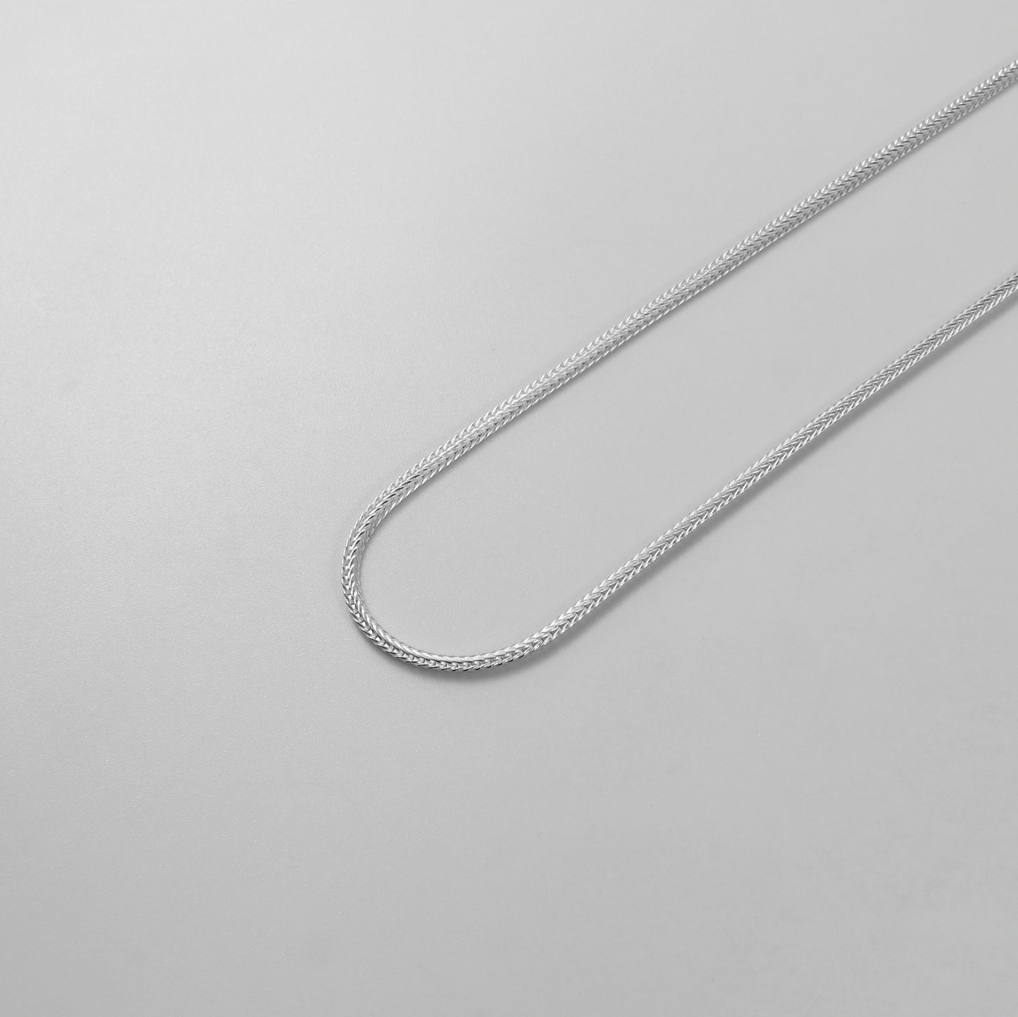 Flat Foxtail Necklace