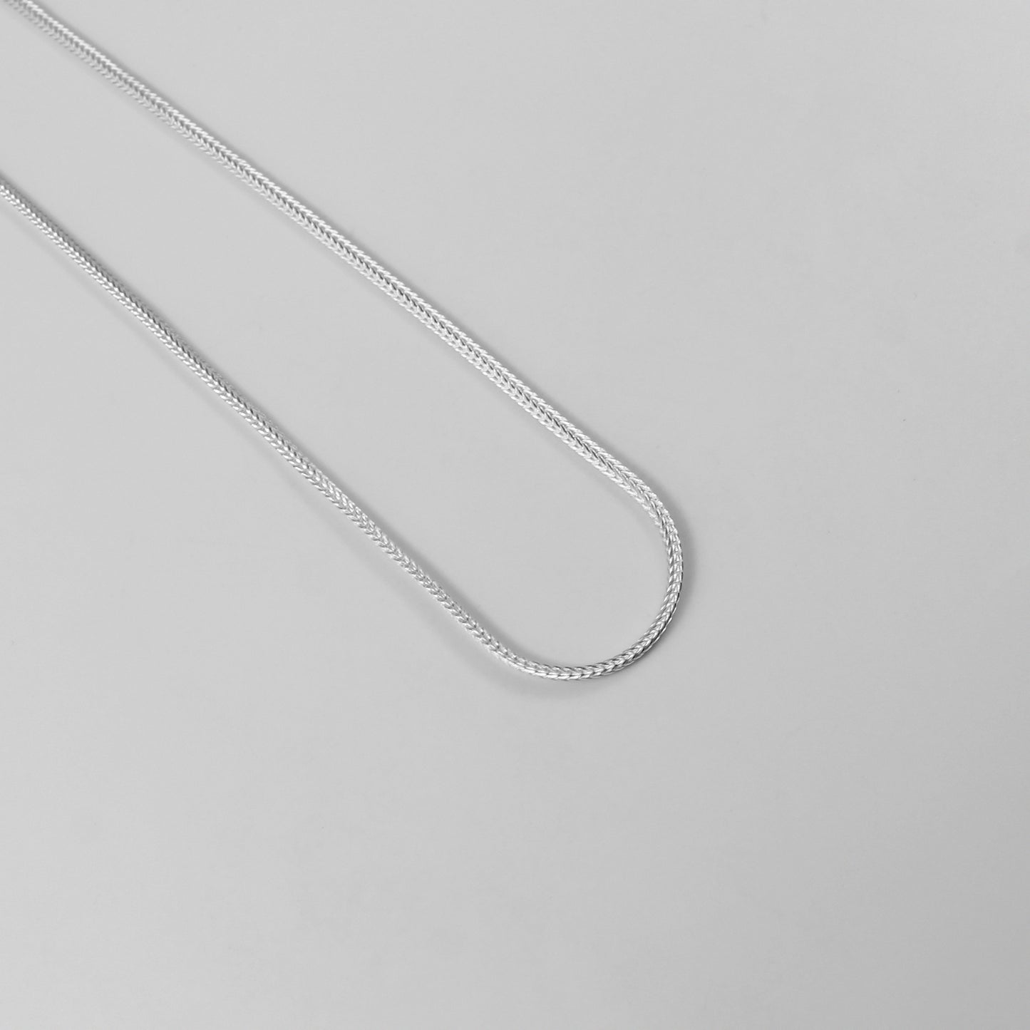 Flat Foxtail Necklace