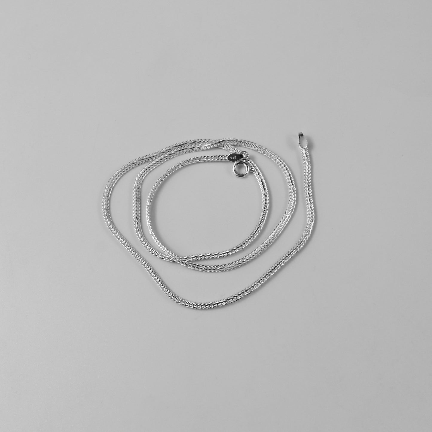 Flat Foxtail Necklace