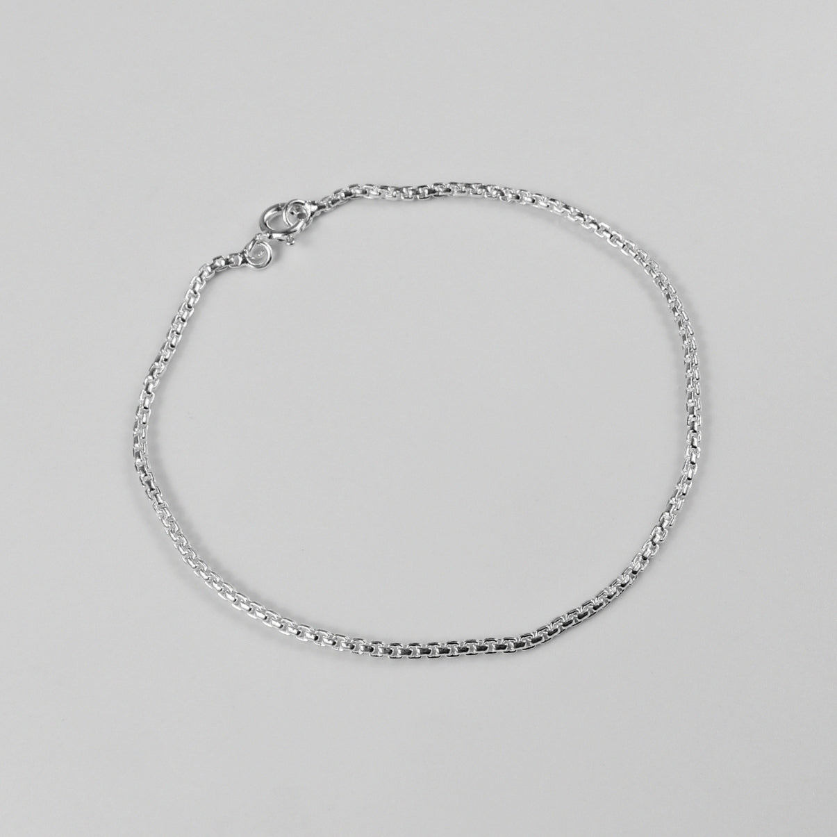 Round Box Box Bracelet