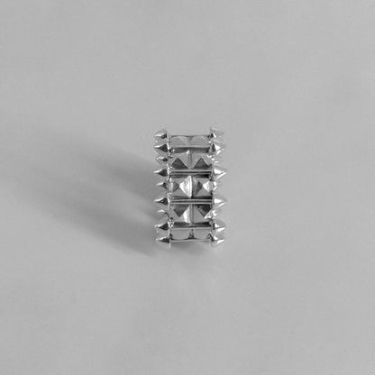Cantilever Grid Ring