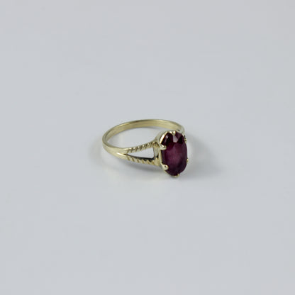 Crimson Claw Ring