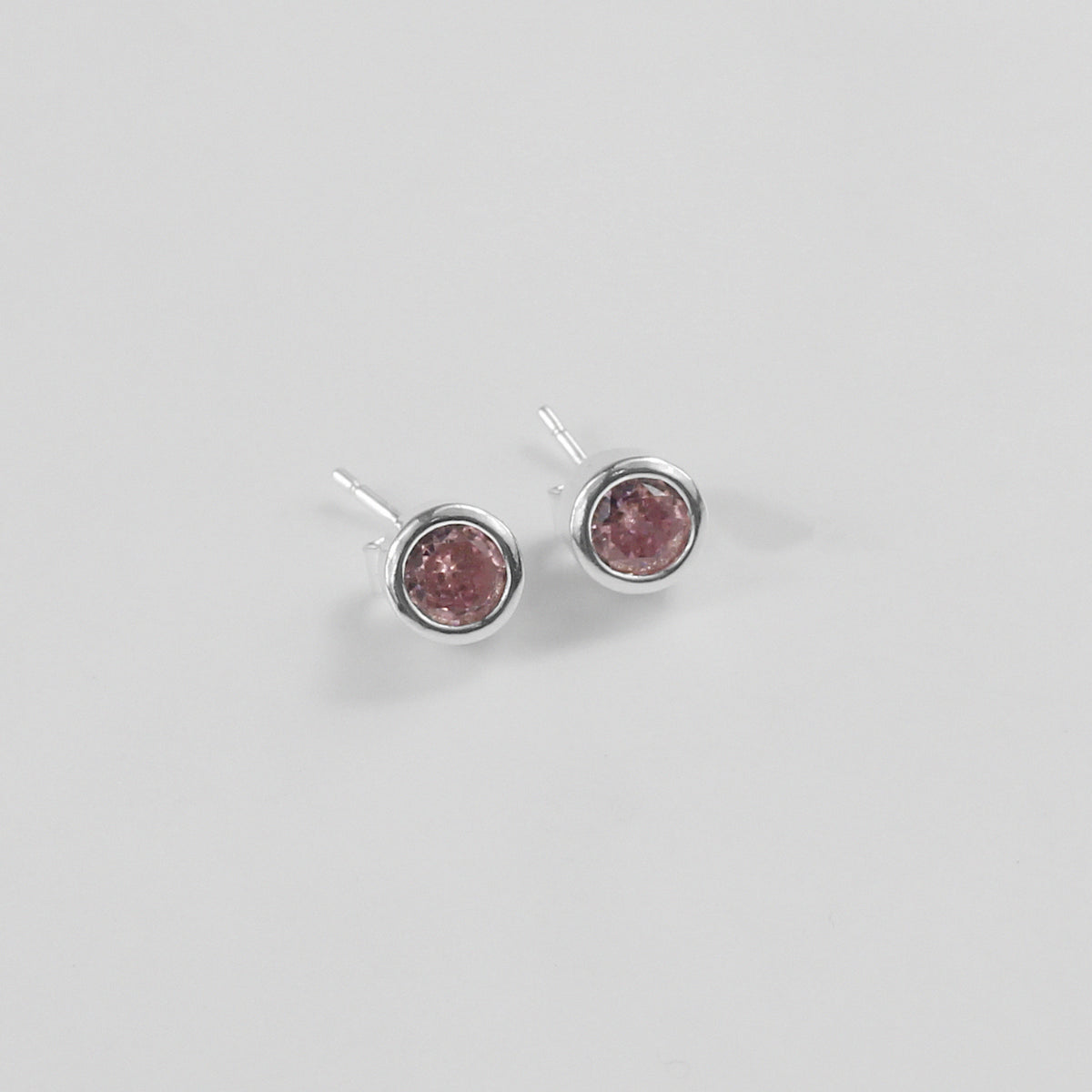 Cylinder Gem Ear Studs (Pink)