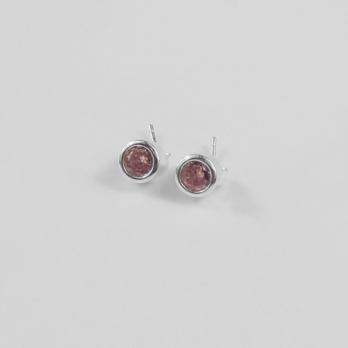 Cylinder Gem Ear Studs (Pink)