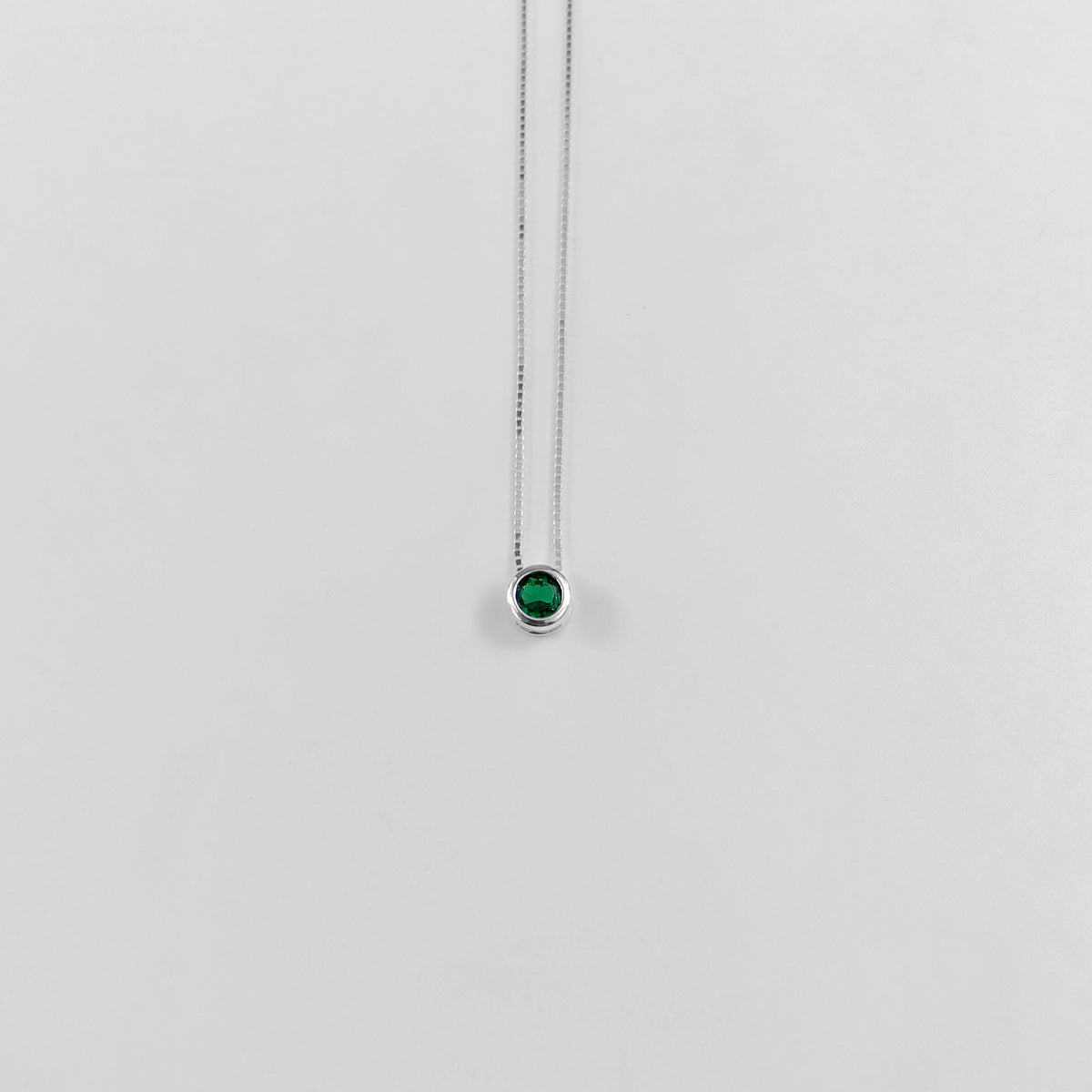 Cylinder Gem Necklace (Green)