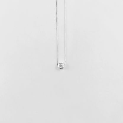 Cylinder Gem Necklace (White)
