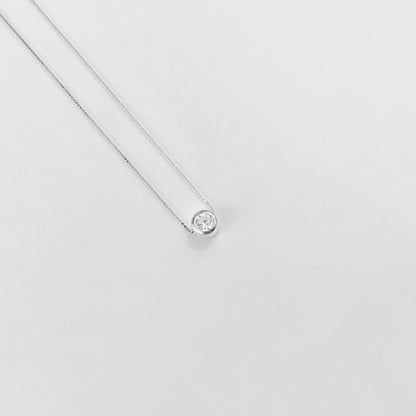 Cylinder Gem Necklace (White)
