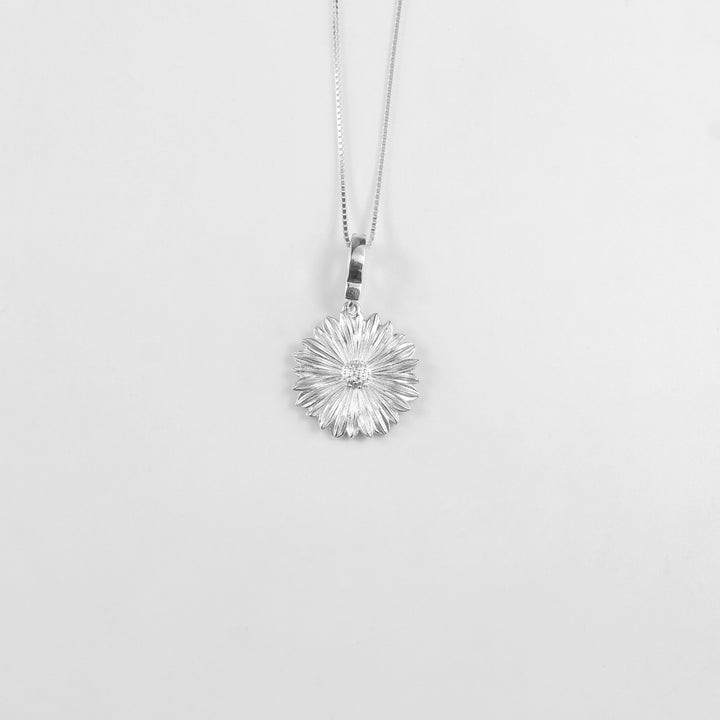 Daisy Dew Necklace