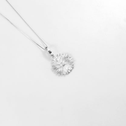 Daisy Dew Necklace