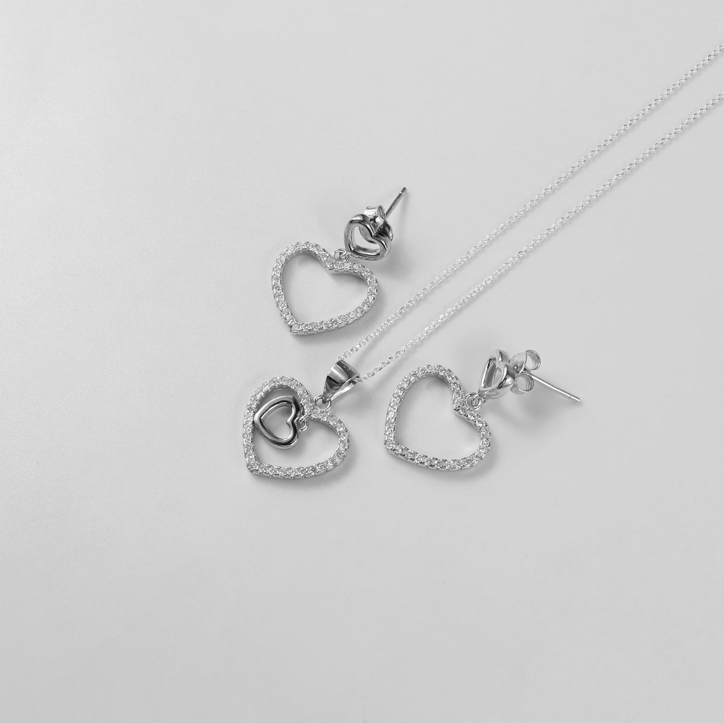 Dazzling Heart Necklace