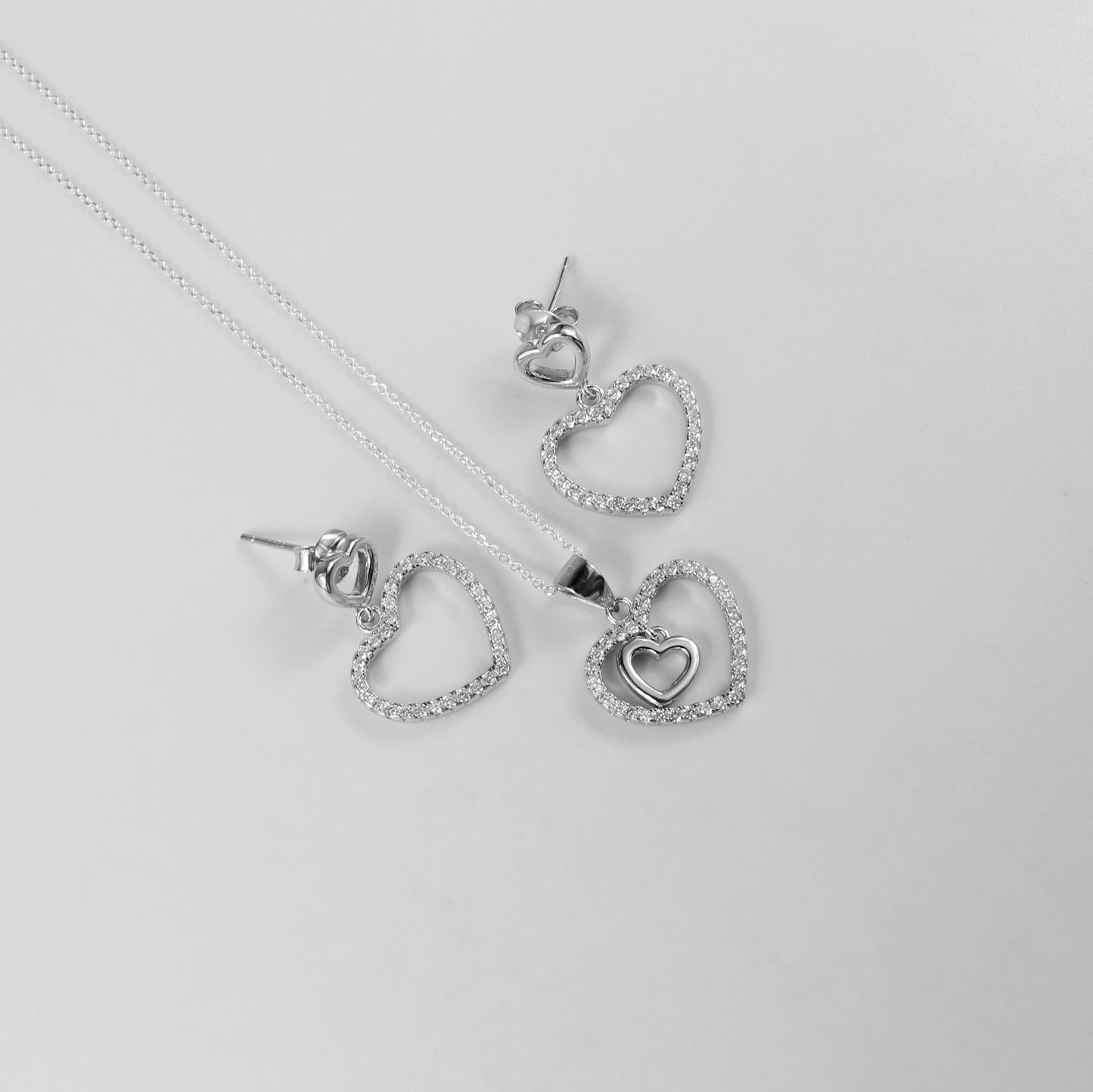 Dazzling Heart Necklace