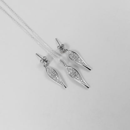 Dewfall Leaf Necklace