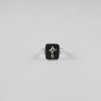 Eclipse Icon Star Ring