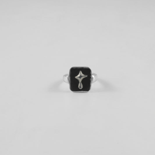Eclipse Icon Star Ring