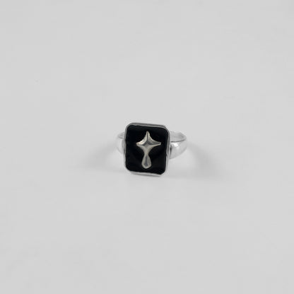 Eclipse Icon Star Ring