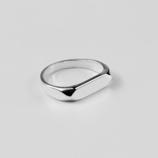 Edge Signet Ring