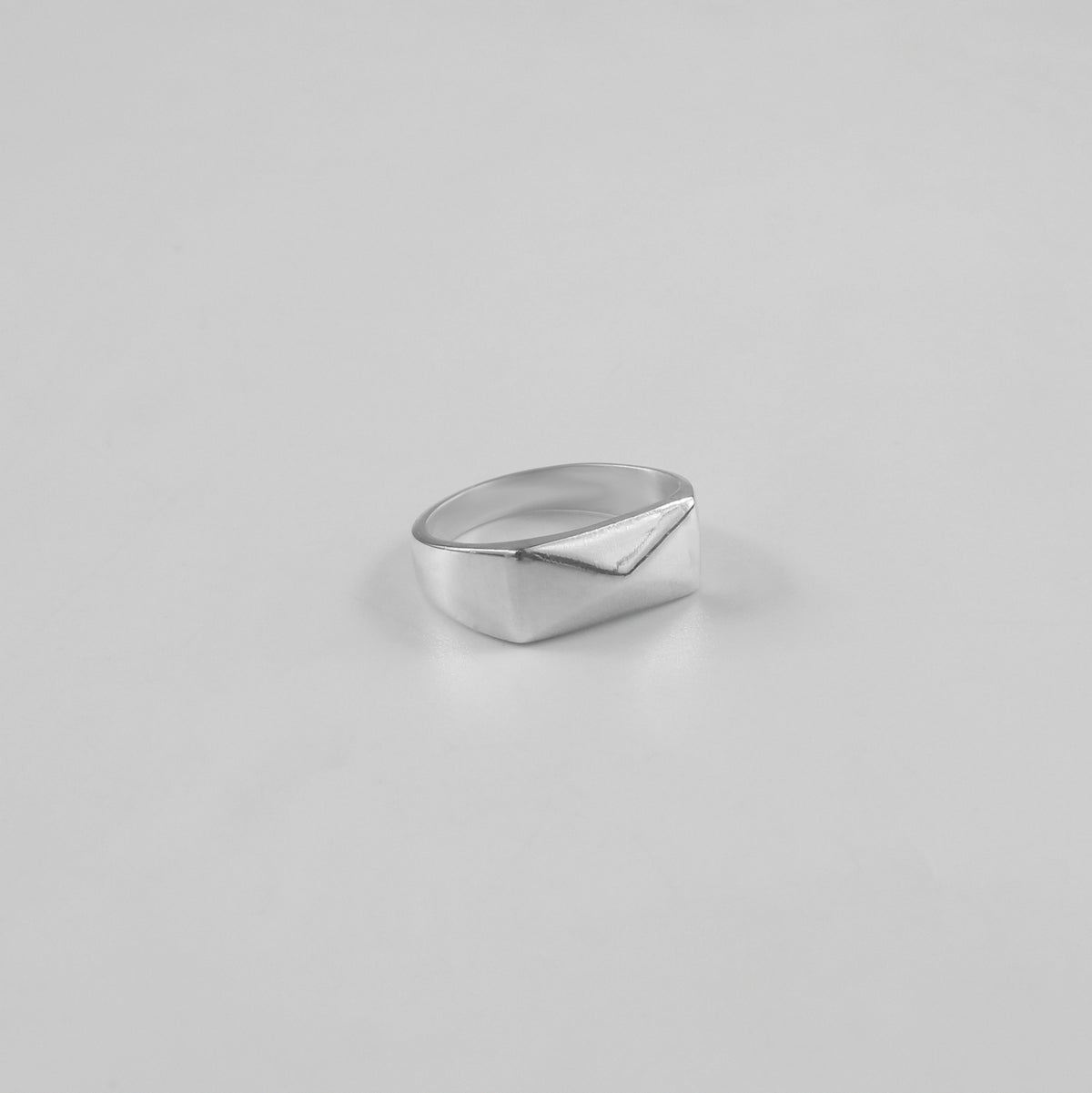 Edgeform Ring